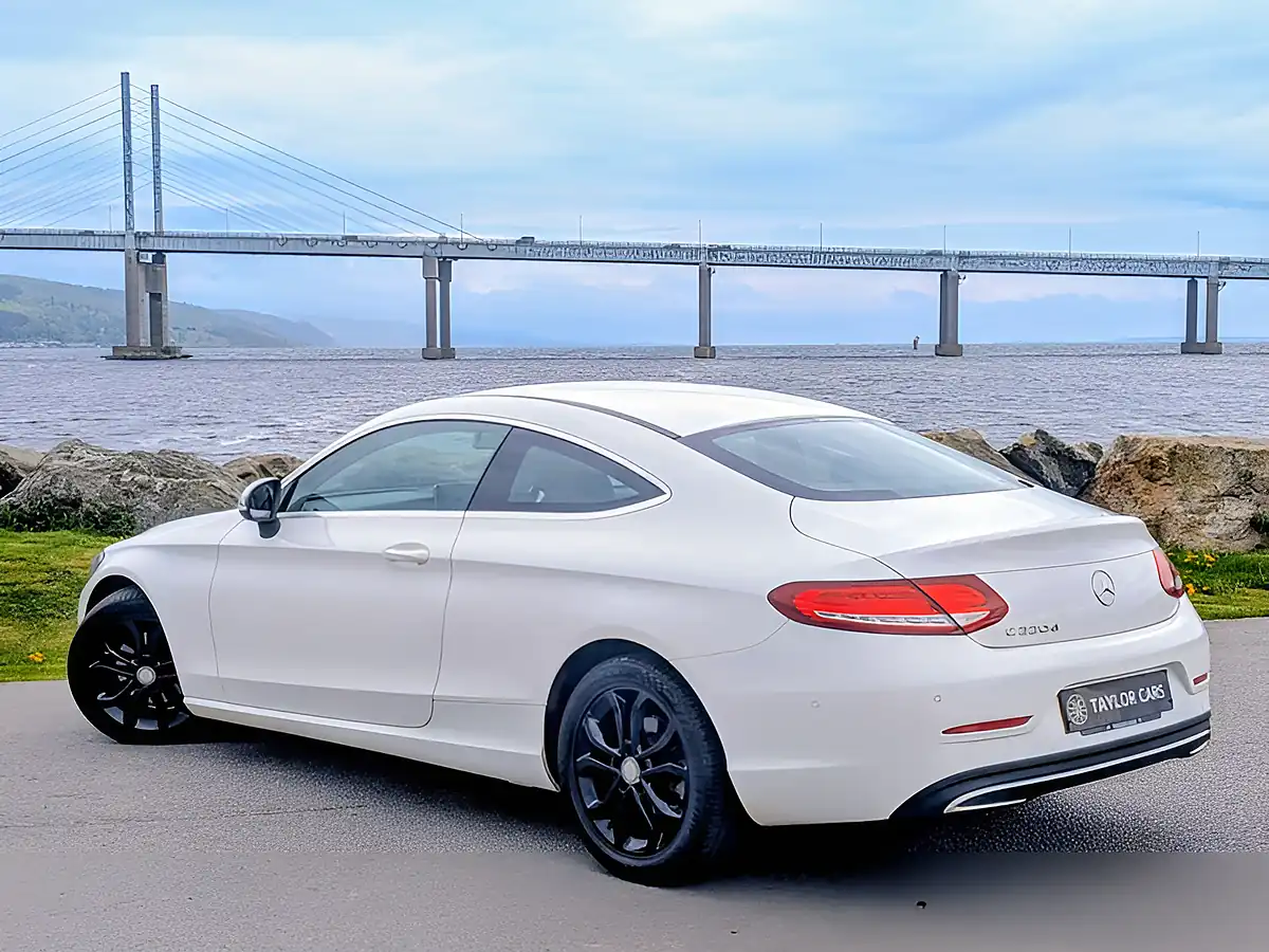 Used 2016 Mercedes-Benz C Class Sport White - Interior and Exterior details 7