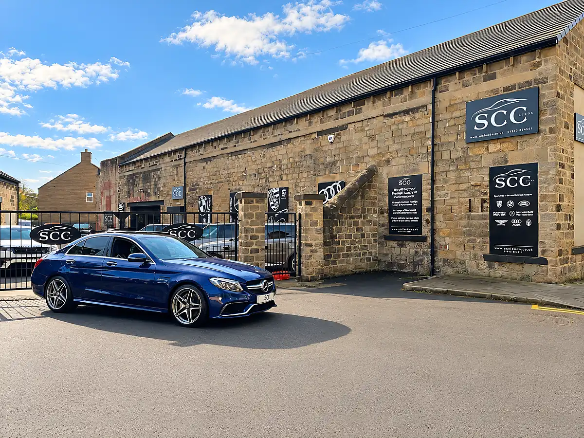 Used 2016 Mercedes-Benz C63 AMG Premium Brilliant Blue - Interior and Exterior details 10