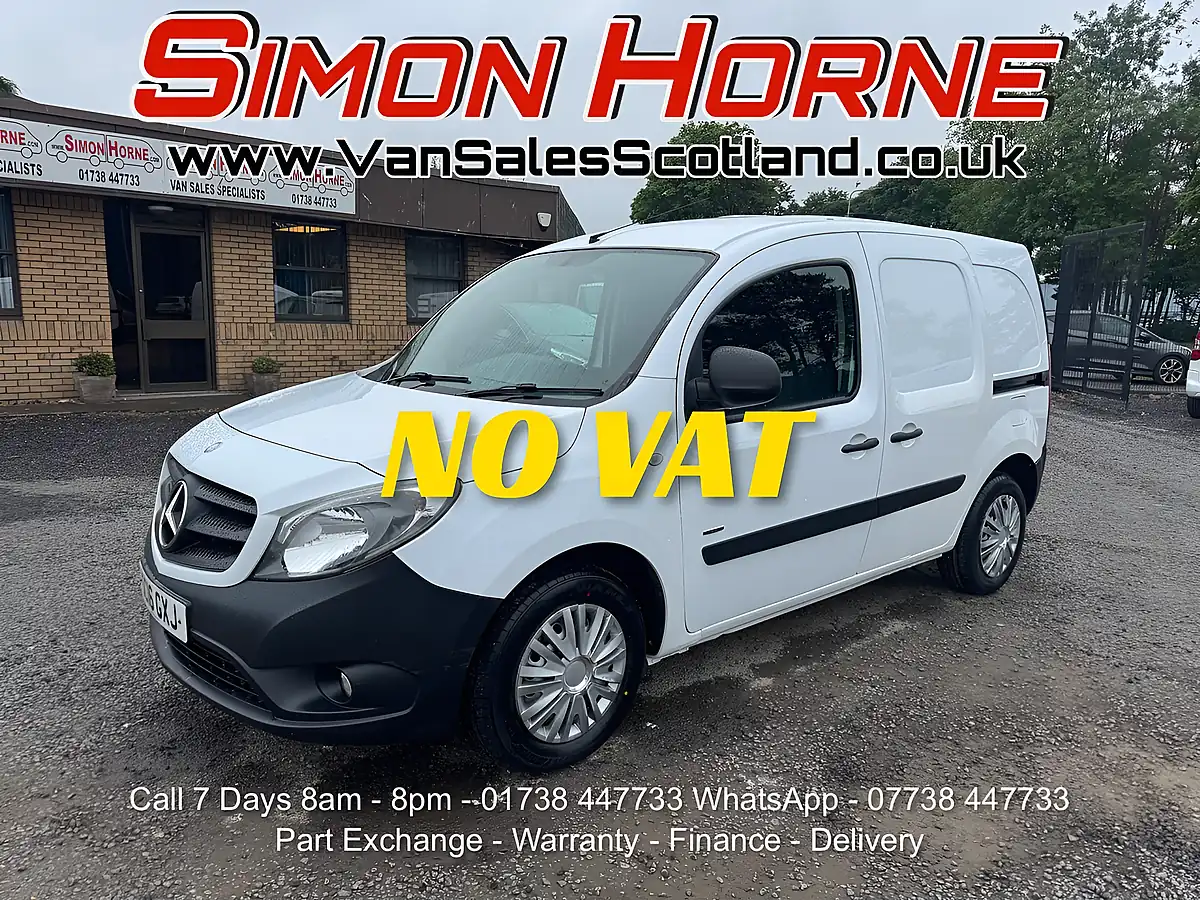 Used 2016 Mercedes-Benz Citan 109 White - Front View