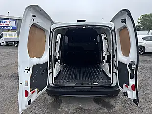 Used 2016 Mercedes-Benz Citan 109 White - Interior and Exterior details 14