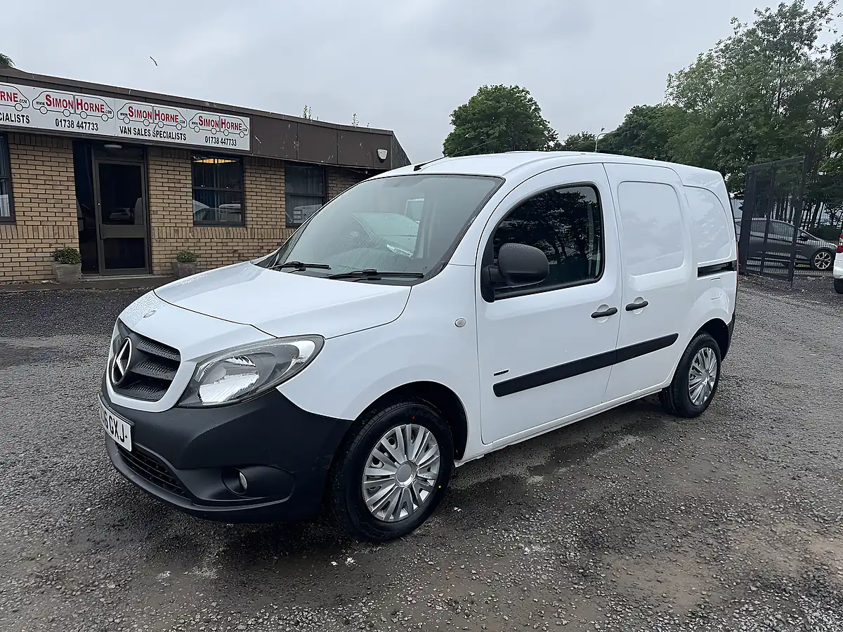 Used 2016 Mercedes-Benz Citan 109 White - Interior and Exterior details 2