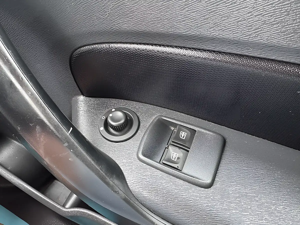 Used 2016 Mercedes-Benz Citan 109 White - Interior and Exterior details 20