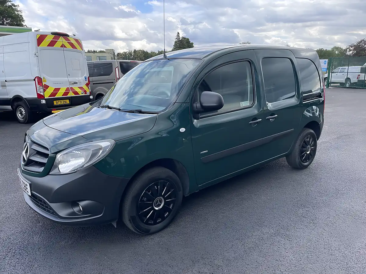 Used 2016 Mercedes-Benz Citan Blueefficiency Swb Ex John Lewis Green - Interior and Exterior details 3