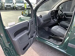 Used 2016 Mercedes-Benz Citan Blueefficiency Swb Green - Interior and Exterior details 13