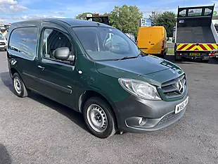 Used 2016 Mercedes-Benz Citan Blueefficiency Swb Green - Interior and Exterior details 4