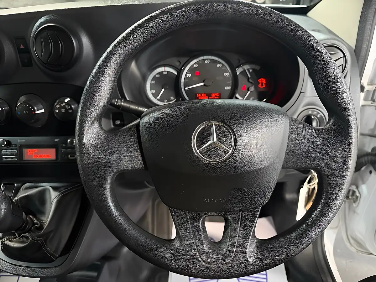 Used 2016 Mercedes-Benz Citan Crew Van Double Cab White - Interior and Exterior details 10