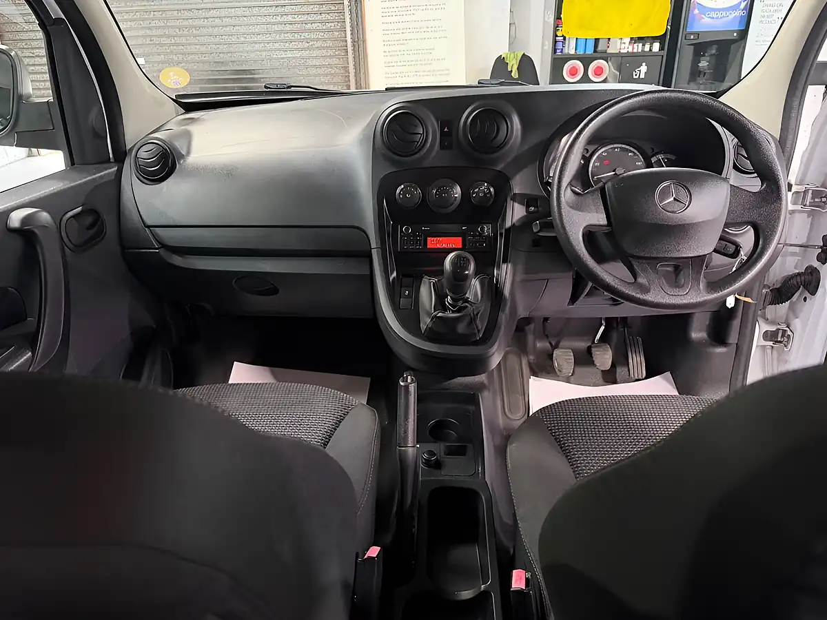 Used 2016 Mercedes-Benz Citan Crew Van Double Cab White - Interior and Exterior details 12