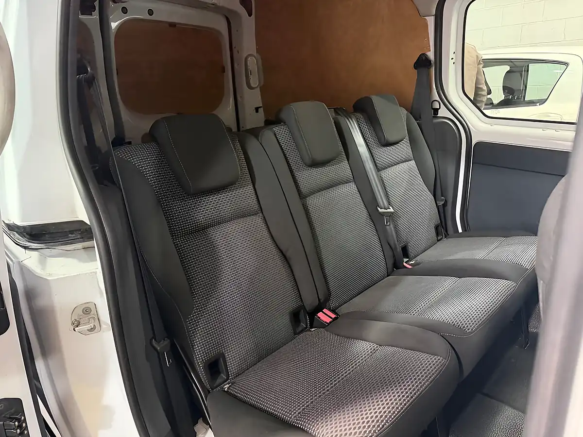 Used 2016 Mercedes-Benz Citan Crew Van Double Cab White - Interior and Exterior details 15
