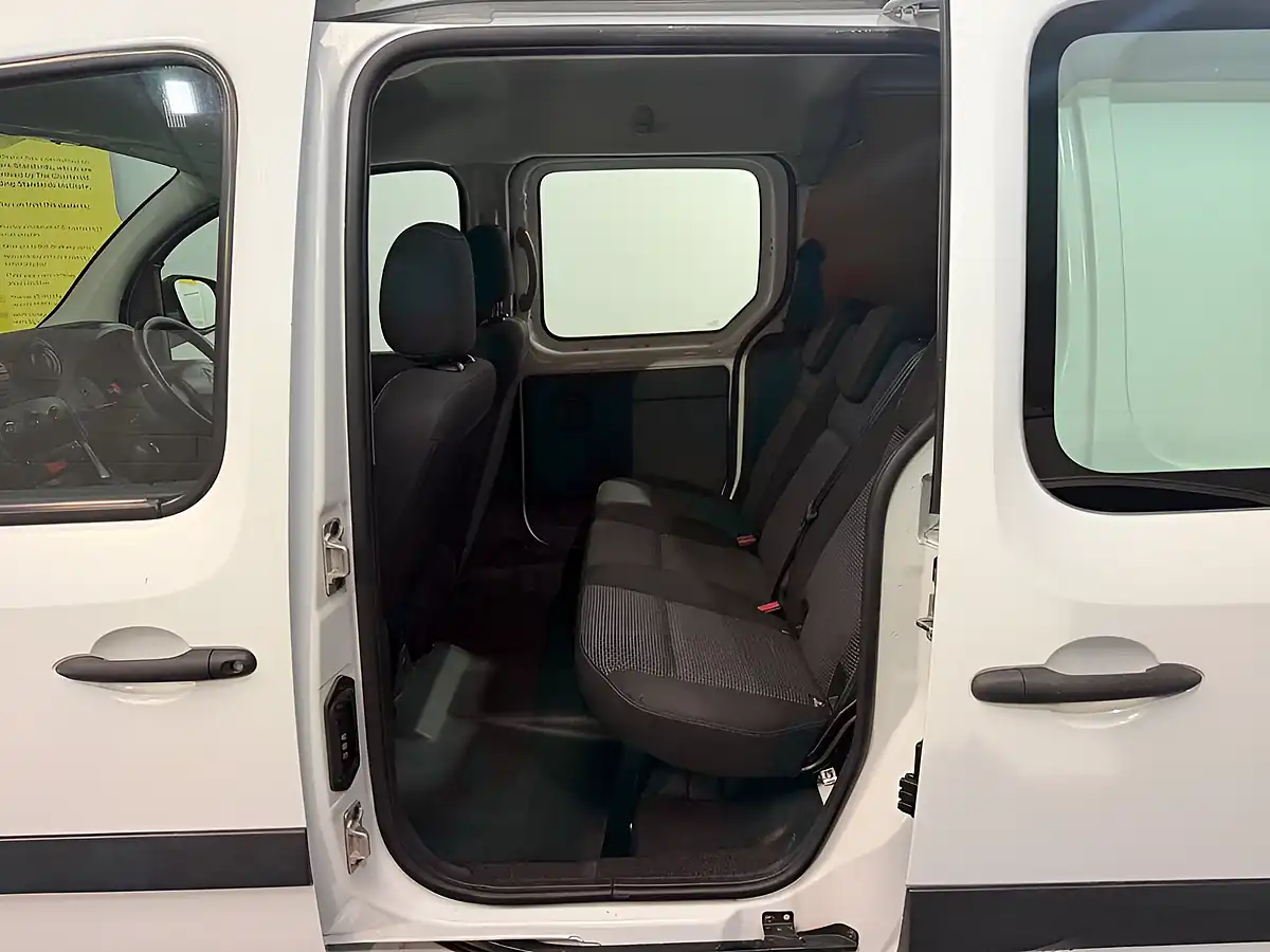 Used 2016 Mercedes-Benz Citan Crew Van Double Cab White - Interior and Exterior details 17