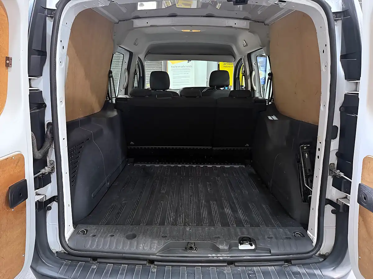 Used 2016 Mercedes-Benz Citan Crew Van Double Cab White - Interior and Exterior details 18