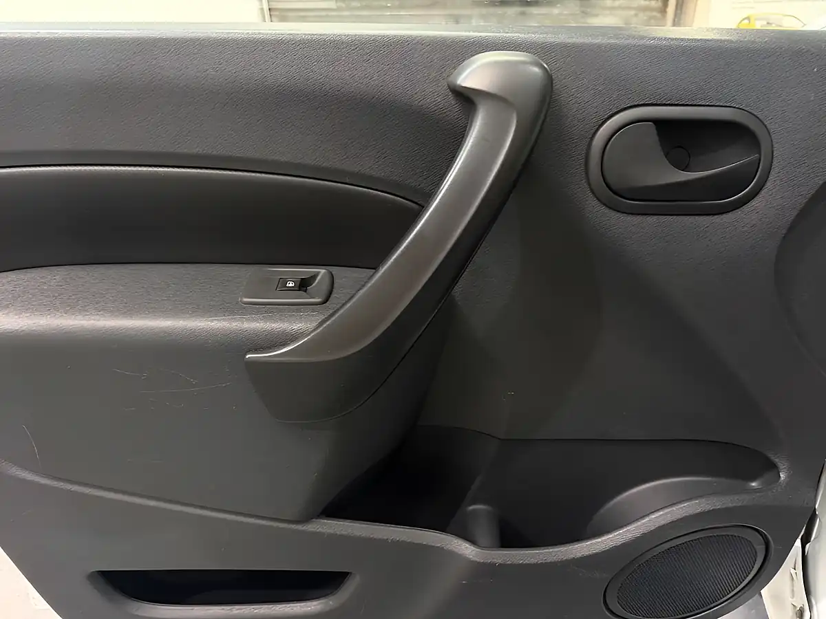 Used 2016 Mercedes-Benz Citan Crew Van Double Cab White - Interior and Exterior details 20