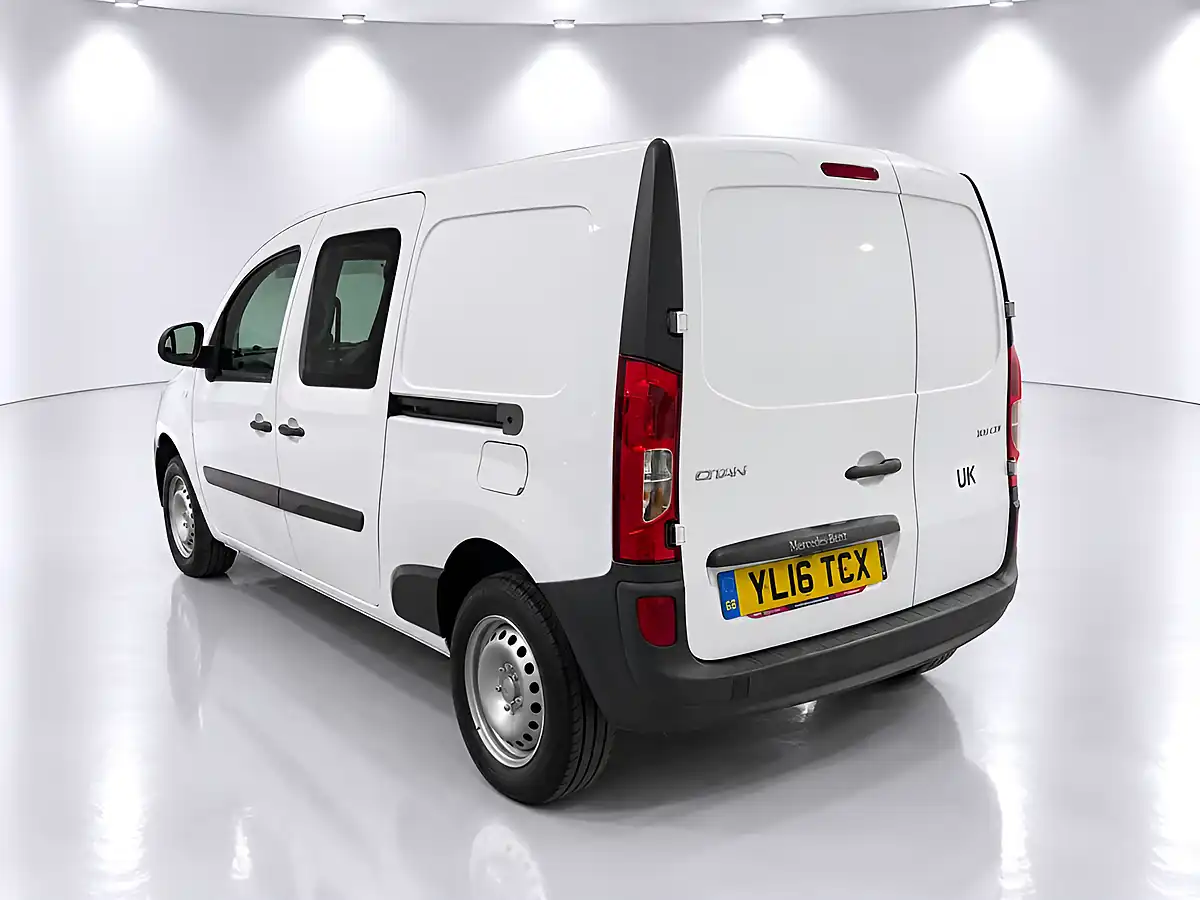 Used 2016 Mercedes-Benz Citan Crew Van Double Cab White - Interior and Exterior details 6