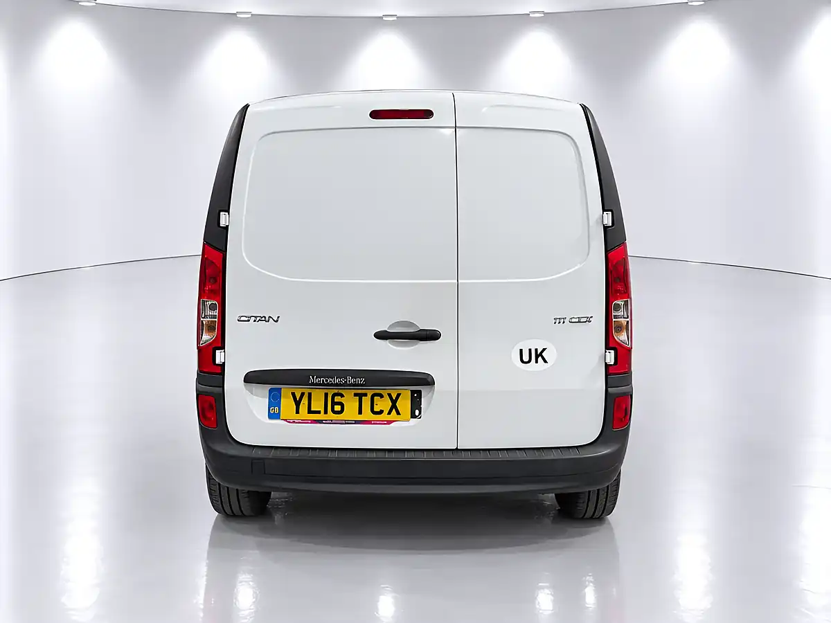 Used 2016 Mercedes-Benz Citan Crew Van Double Cab White - Interior and Exterior details 7