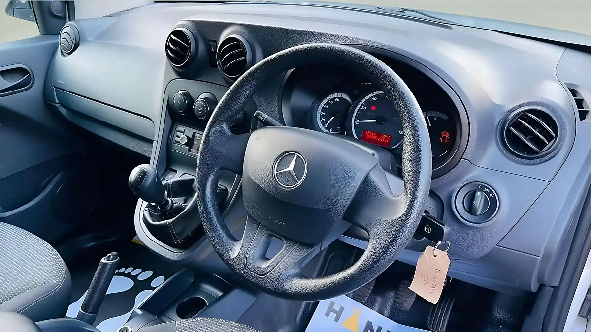 Used 2016 Mercedes-Benz Citan L3 White - Interior and Exterior details 11