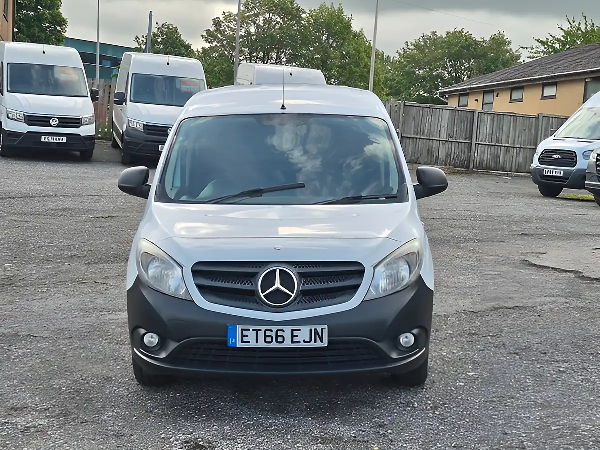 Used 2016 Mercedes-Benz Citan Long Lwb L2 White - Interior and Exterior details 3