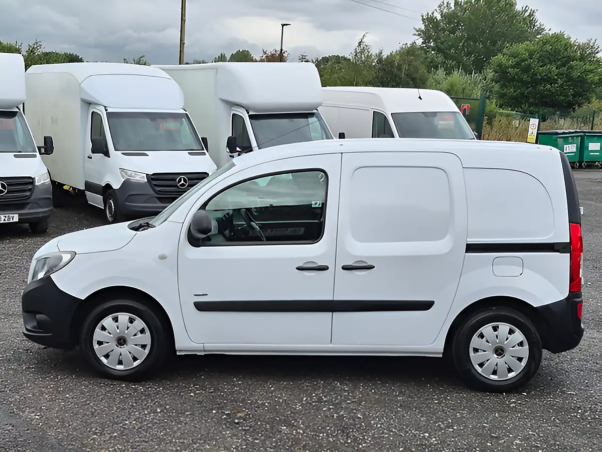 Used 2016 Mercedes-Benz Citan Long Lwb L2 White - Interior and Exterior details 6