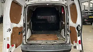 Used 2016 Mercedes-Benz Citan Lwb White - Interior and Exterior details 9