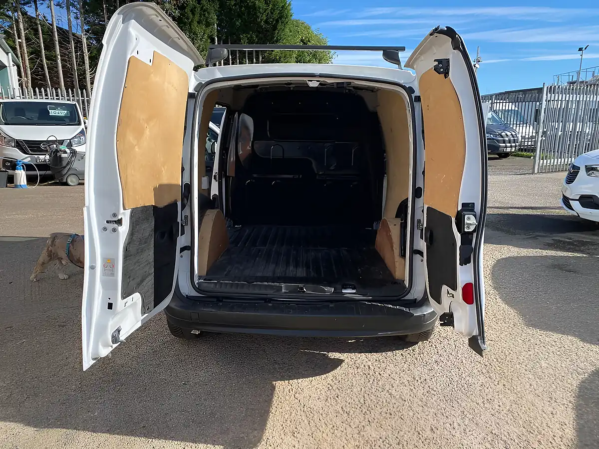 Used 2016 Mercedes-Benz Citan Panel Van L2 White - Interior and Exterior details 14