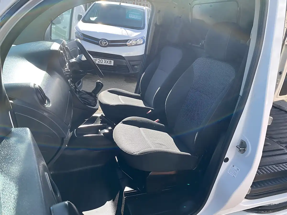Used 2016 Mercedes-Benz Citan Panel Van L2 White - Interior and Exterior details 18