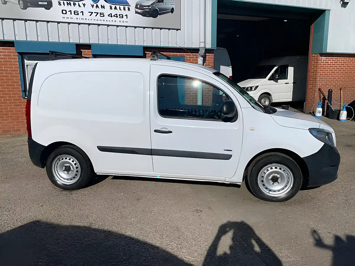 Used 2016 Mercedes-Benz Citan Panel Van L2 White - Interior and Exterior details 9