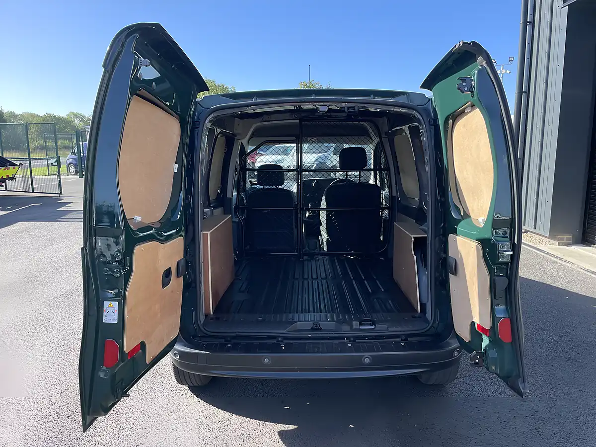 Used 2016 Mercedes-Benz Citan Swb Green - Interior and Exterior details 11