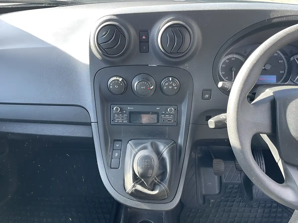 Used 2016 Mercedes-Benz Citan Swb Green - Interior and Exterior details 9