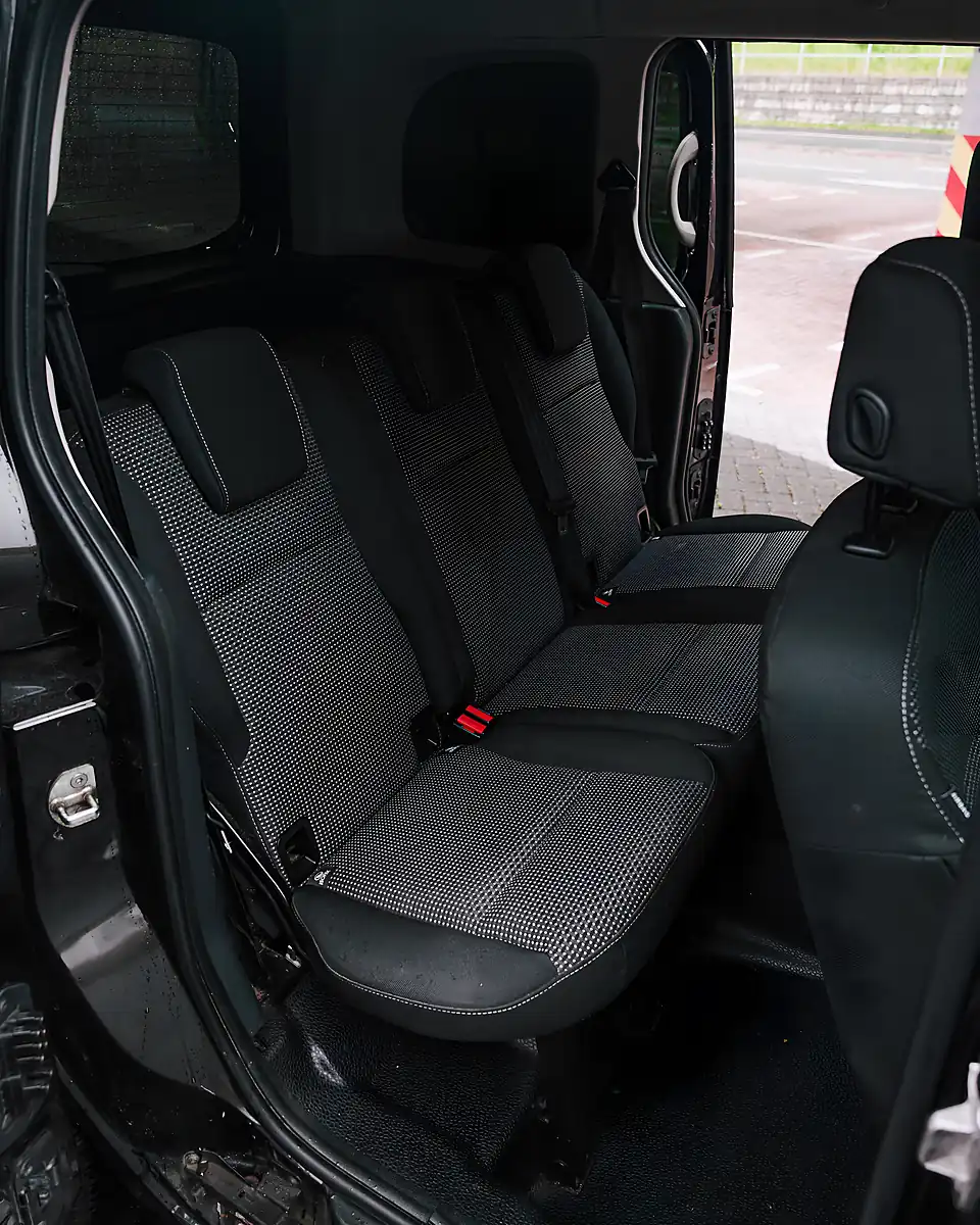 Used 2016 Mercedes-Benz Citan Traveliner Black - Interior and Exterior details 16