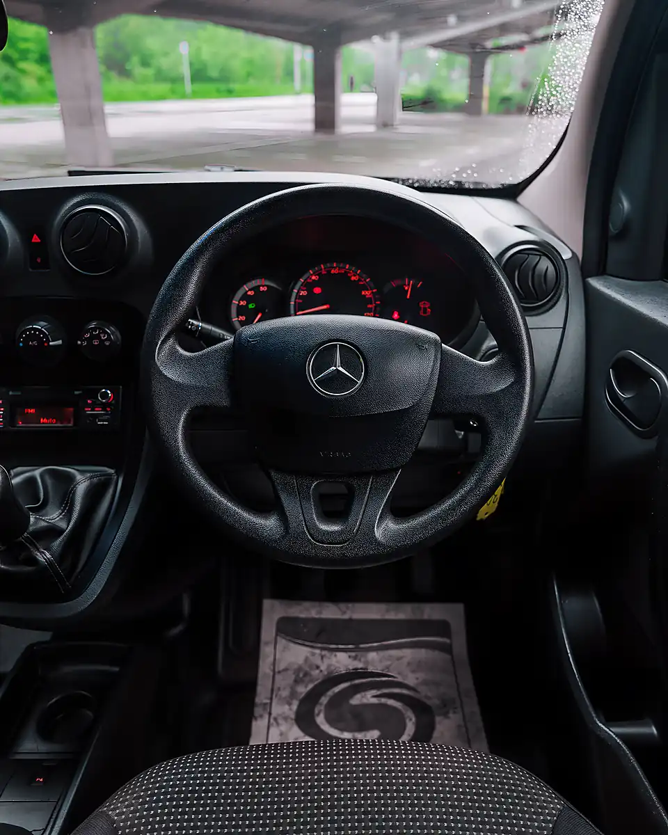 Used 2016 Mercedes-Benz Citan Traveliner Black - Interior and Exterior details 18