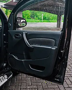 Used 2016 Mercedes-Benz Citan Traveliner Black - Interior and Exterior details 19