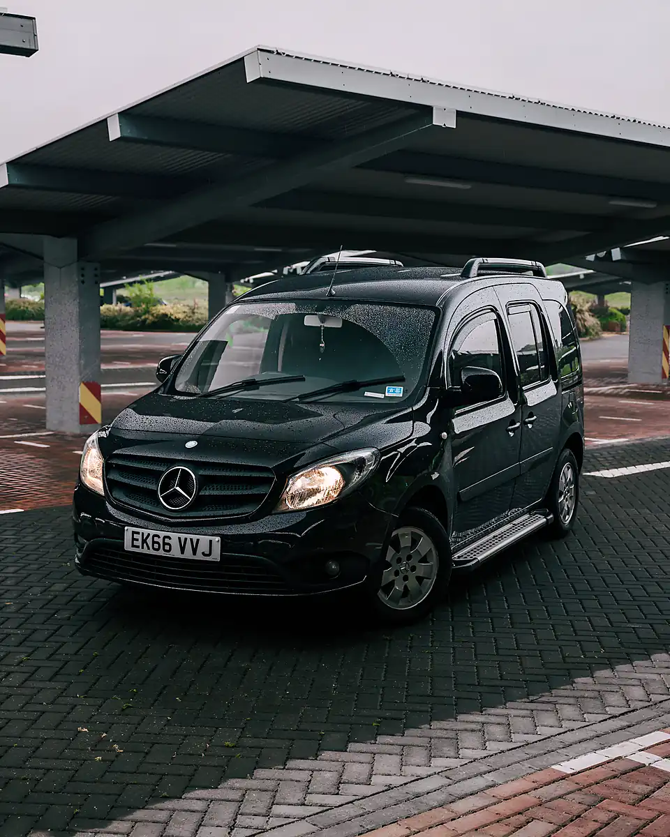 Used 2016 Mercedes-Benz Citan Traveliner Black - Interior and Exterior details 3