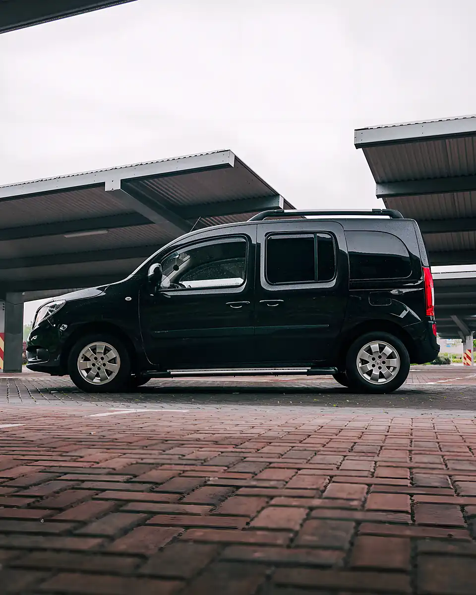 Used 2016 Mercedes-Benz Citan Traveliner Black - Interior and Exterior details 9