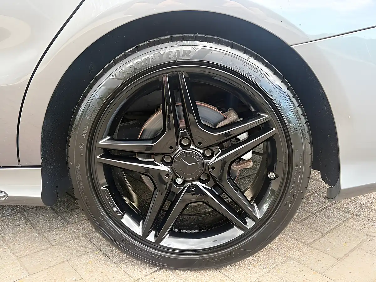 Used 2016 Mercedes-Benz Cla AMG Sport Shooting Brake Grey - Interior and Exterior details 12