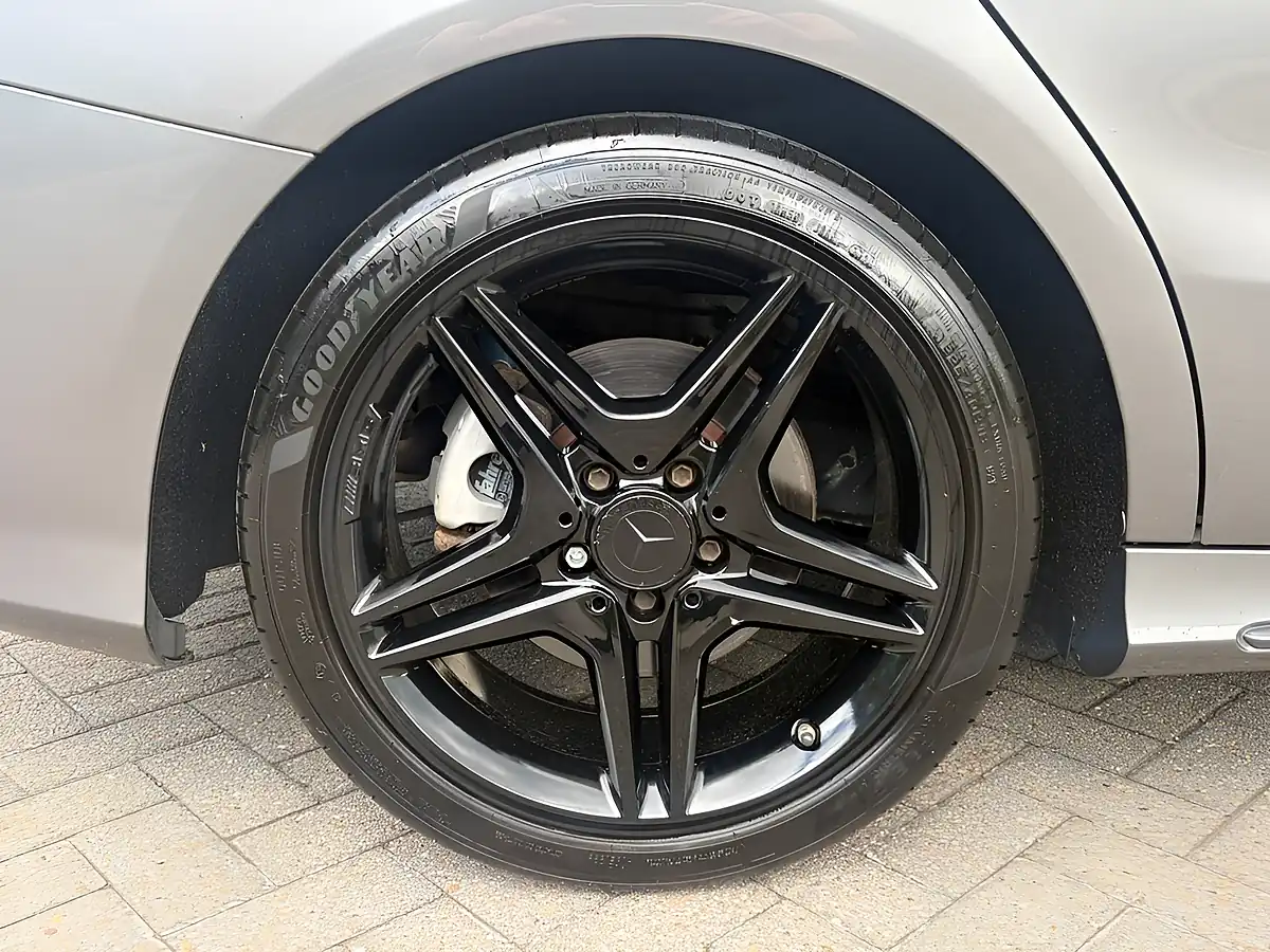 Used 2016 Mercedes-Benz Cla AMG Sport Shooting Brake Grey - Interior and Exterior details 15