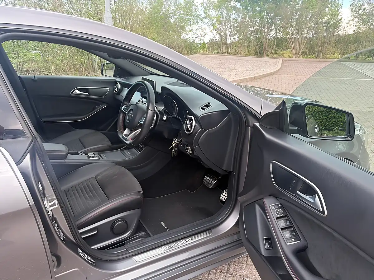 Used 2016 Mercedes-Benz Cla AMG Sport Shooting Brake Grey - Interior and Exterior details 17