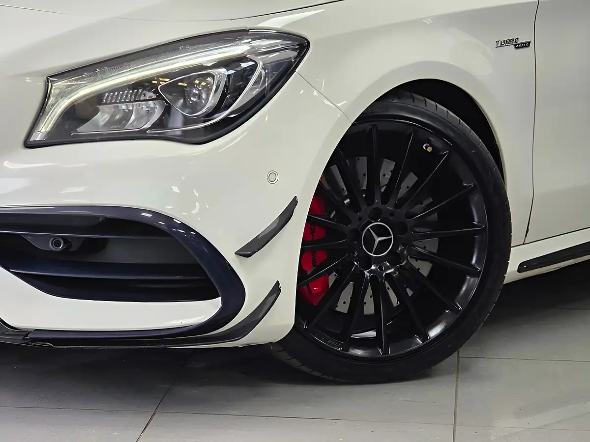 Used 2016 Mercedes-Benz Cla Shooting Brake White - Interior and Exterior details 13