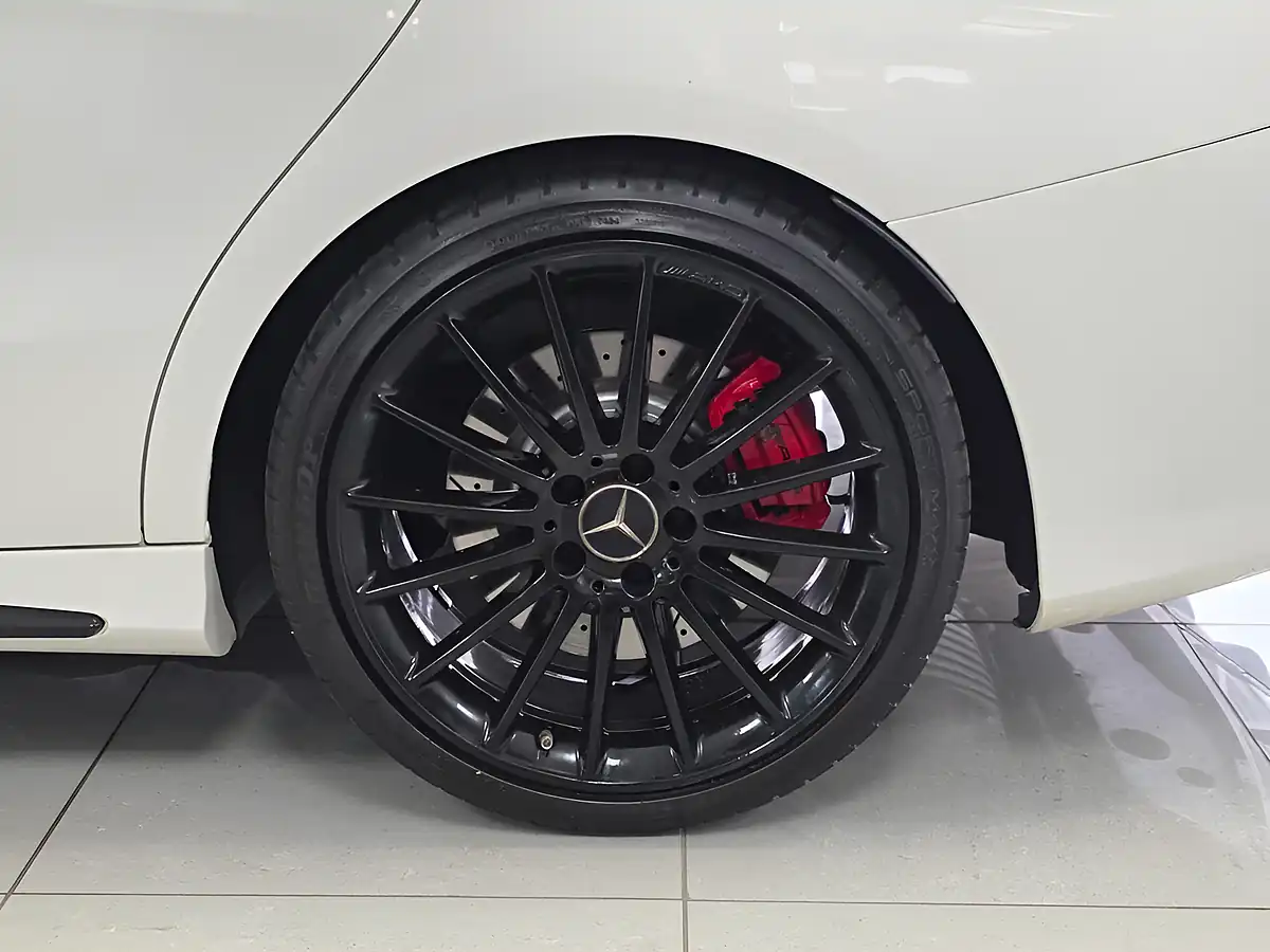 Used 2016 Mercedes-Benz Cla Shooting Brake White - Interior and Exterior details 19
