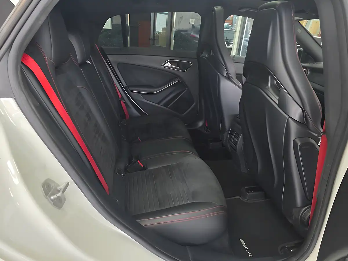 Used 2016 Mercedes-Benz Cla Shooting Brake White - Interior and Exterior details 7