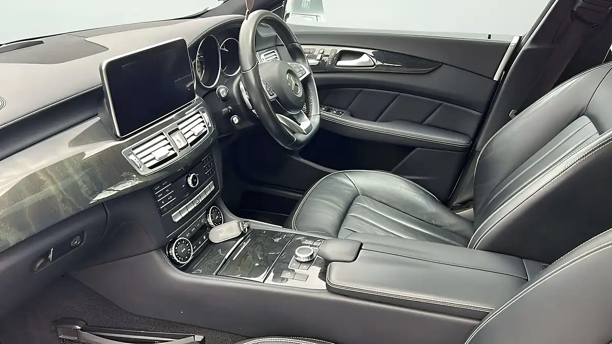 Used 2016 Mercedes-Benz Cls AMG Line (premium Plus) Silver - Interior and Exterior details 17