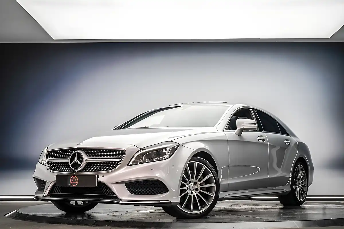 Used 2016 Mercedes-Benz Cls Class AMG Line (premium) Silver - Front View