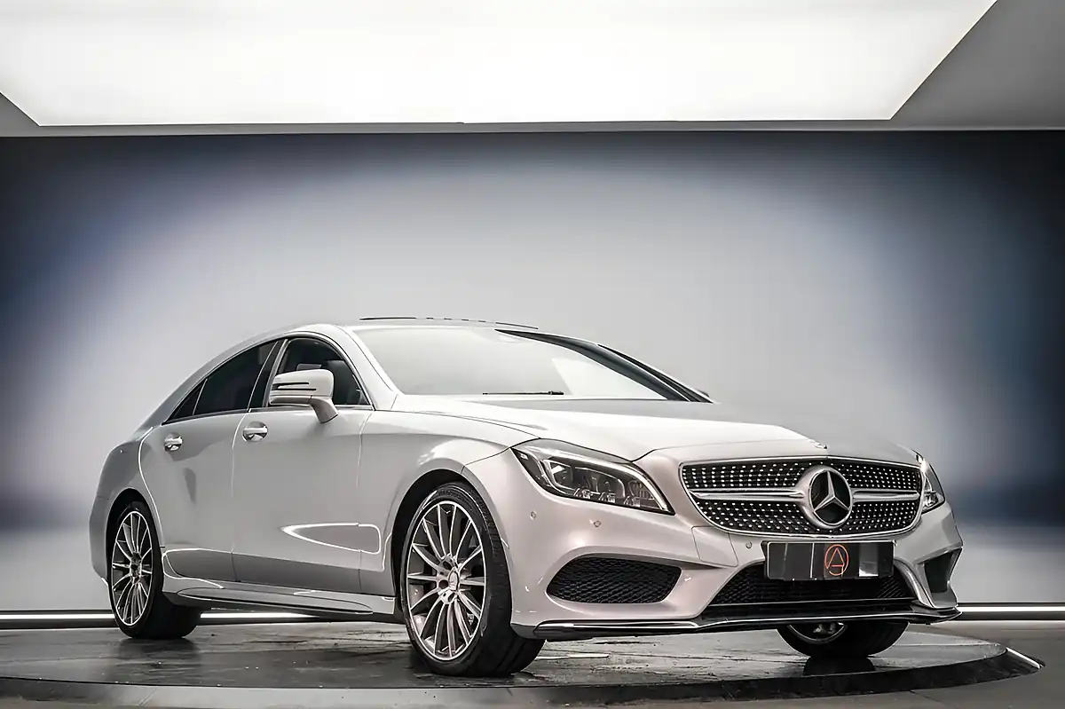 Used 2016 Mercedes-Benz Cls Class AMG Line (premium) Silver - Interior and Exterior details 4