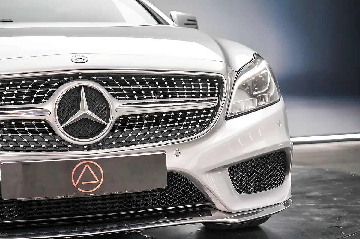 Used 2016 Mercedes-Benz Cls Class AMG Line (premium) Silver - Interior and Exterior details 5