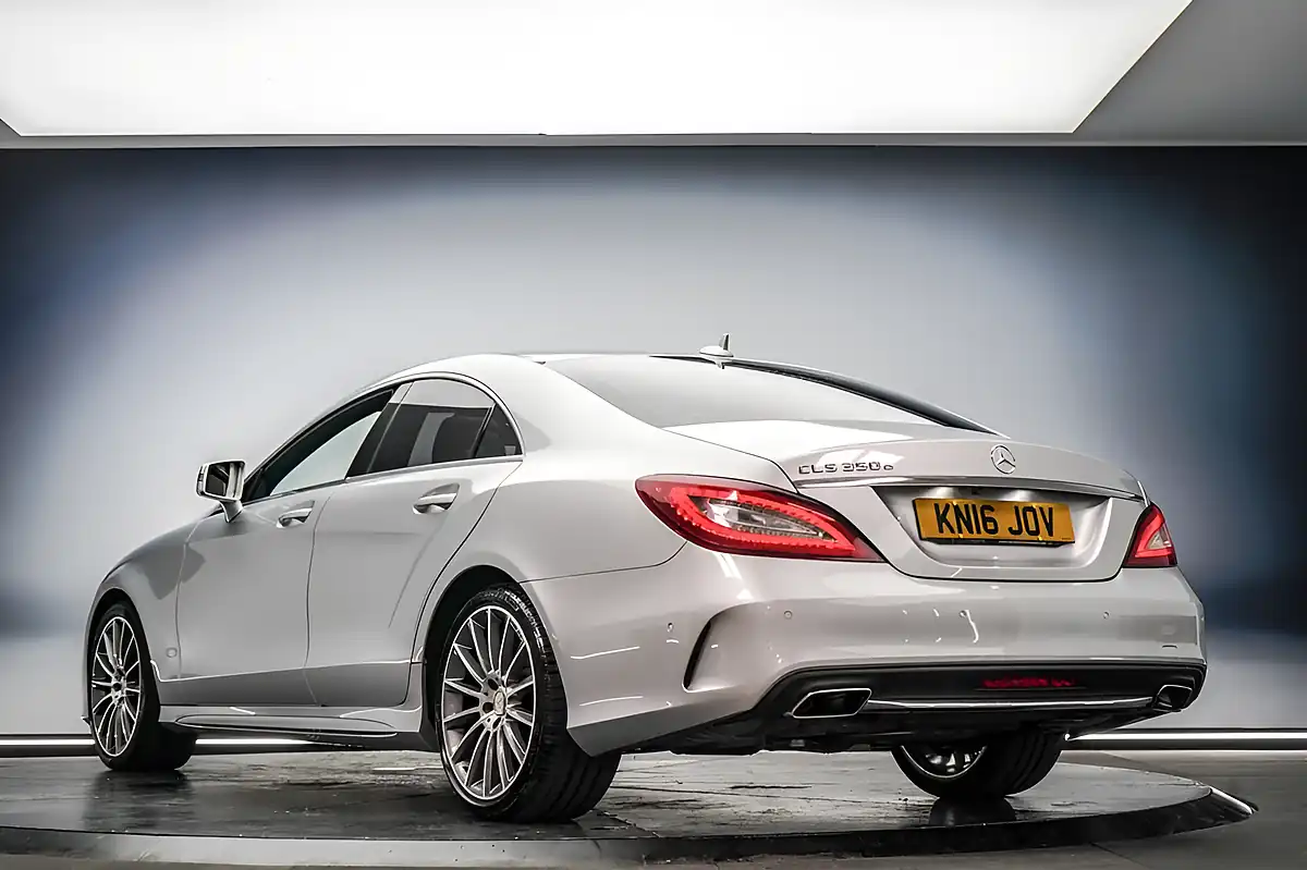 Used 2016 Mercedes-Benz Cls Class AMG Line (premium) Silver - Interior and Exterior details 6