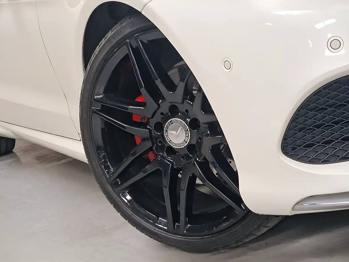 Used 2016 Mercedes-Benz E-Class AMG Line Edition Coupe Designo Diamond White - Interior and Exterior details 19