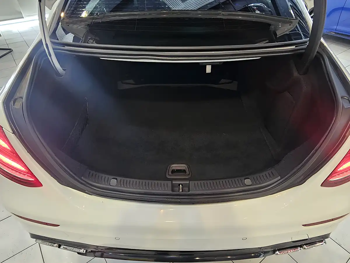 Used 2016 Mercedes-Benz E Class AMG Line White - Interior and Exterior details 9
