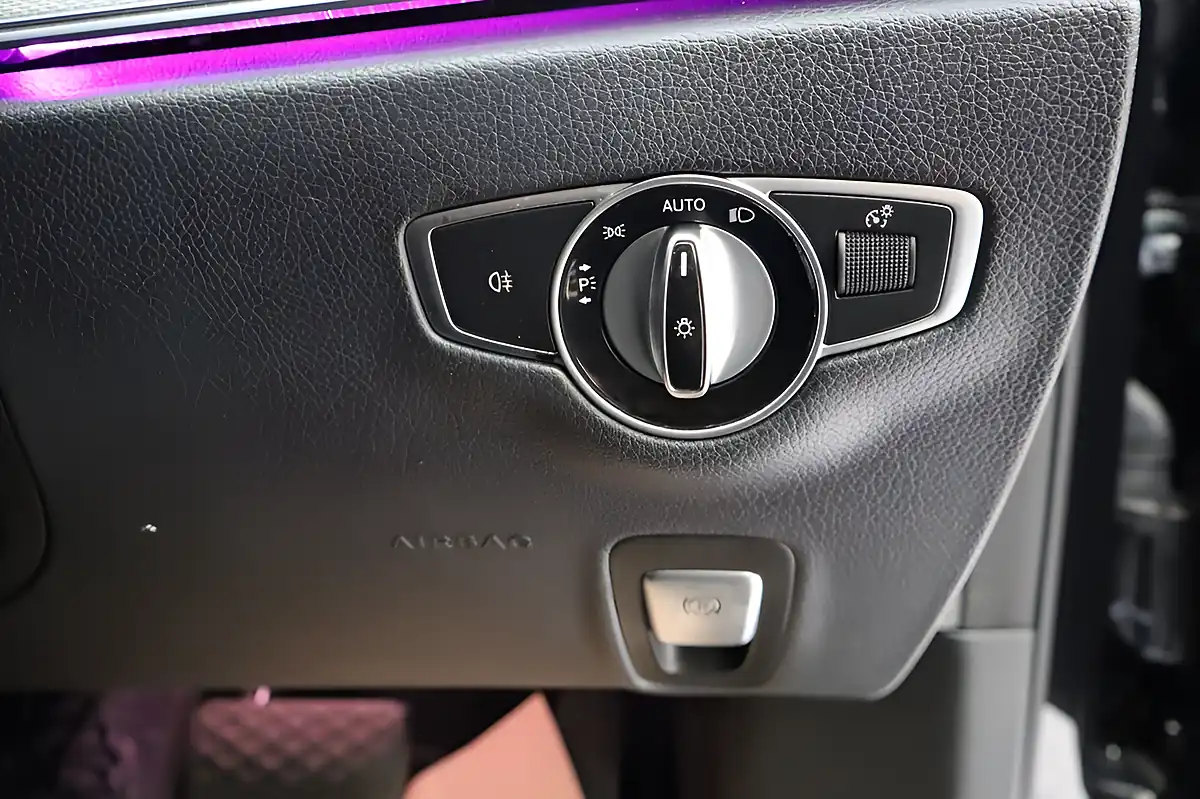 Used 2016 Mercedes-Benz E Class Se Black - Interior and Exterior details 14