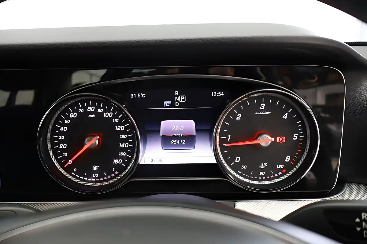 Used 2016 Mercedes-Benz E Class Se Black - Interior and Exterior details 20