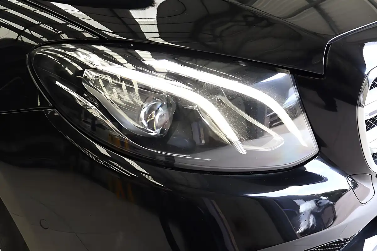 Used 2016 Mercedes-Benz E Class Se Black - Interior and Exterior details 7