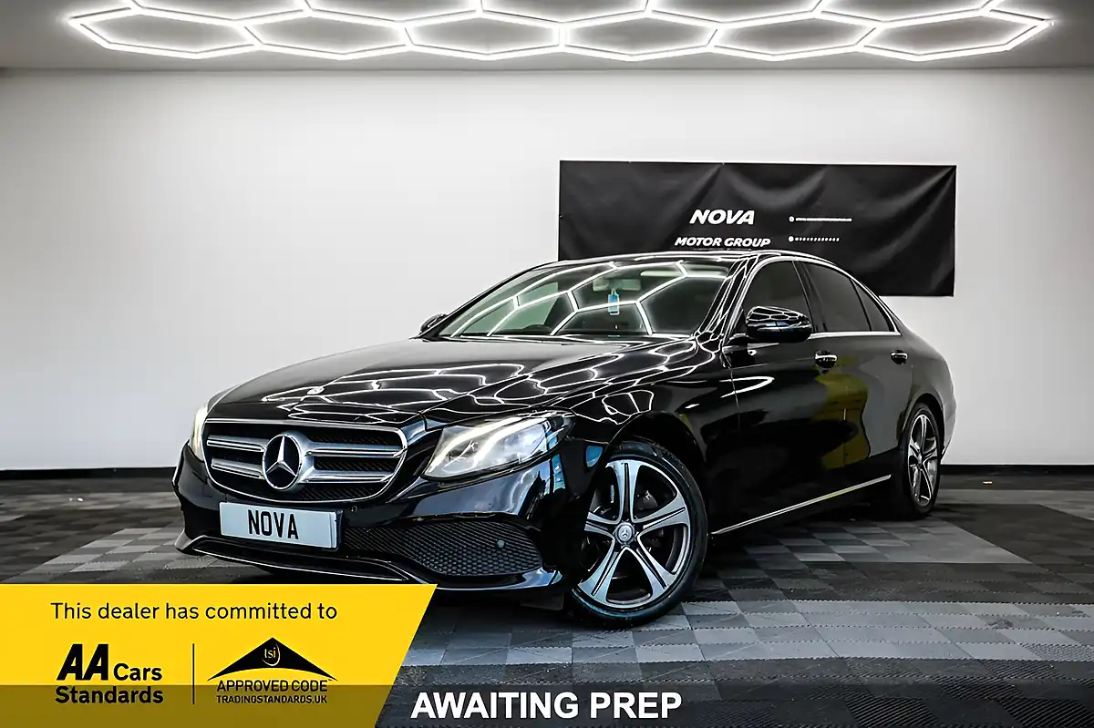 Used 2016 Mercedes-Benz E-Class Se (premium) Black - Front View