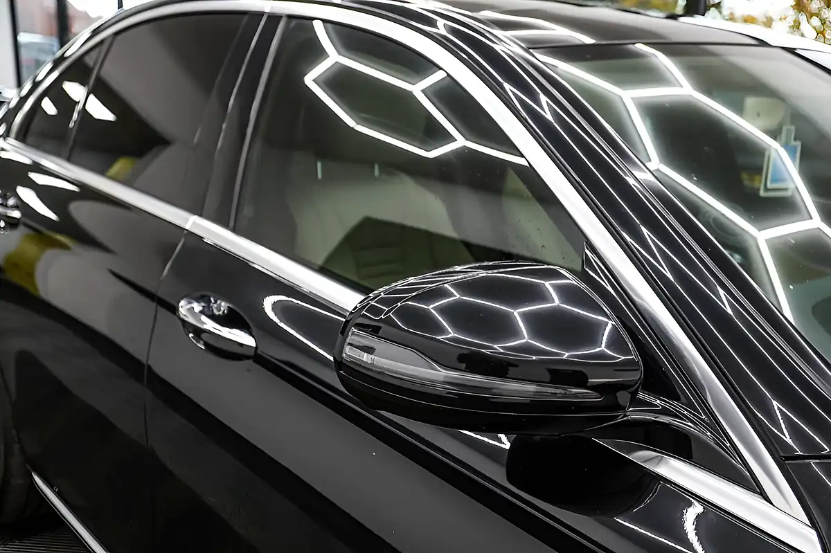 Used 2016 Mercedes-Benz E-Class Se (premium) Black - Interior and Exterior details 20