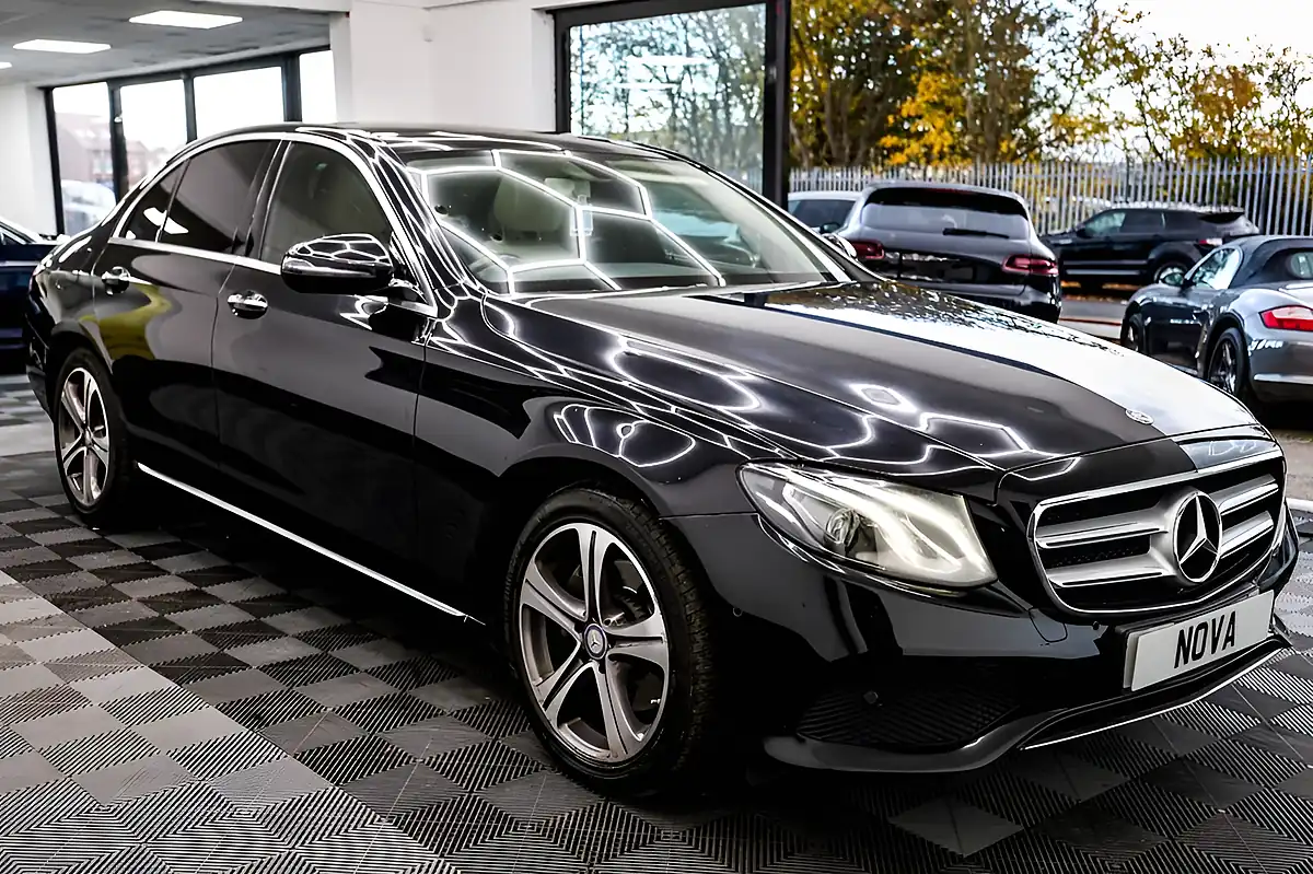 Used 2016 Mercedes-Benz E-Class Se (premium) Black - Interior and Exterior details 9